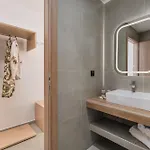 Sarikas 4*