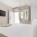 Sarikas Políhrono