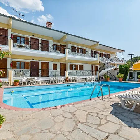 Apartmanhotel Sarikas 4*