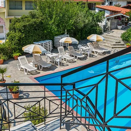 Sarikas Apartmanhotel Políhrono