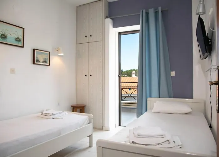 Sarikas 3*