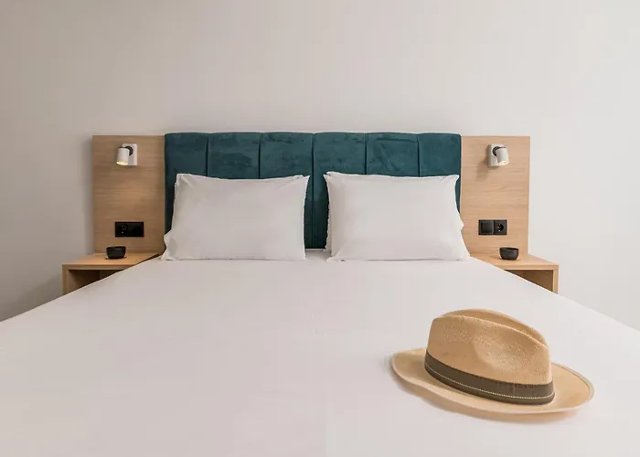 Sarikas Aparthotel 3*