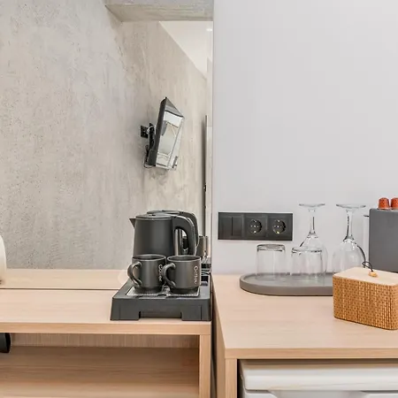 Ξενοδοχείο με διαμερίσματα Sarikas 3*