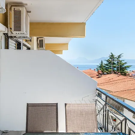 Sarikas Apart-hotel Polychrono