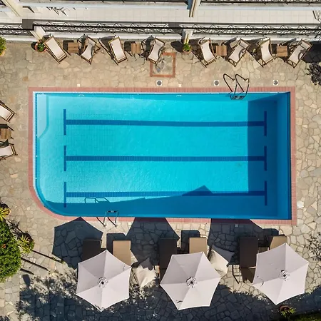 Sarikas Apart-hotel 3*