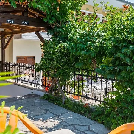 Apart Otel Sarikas