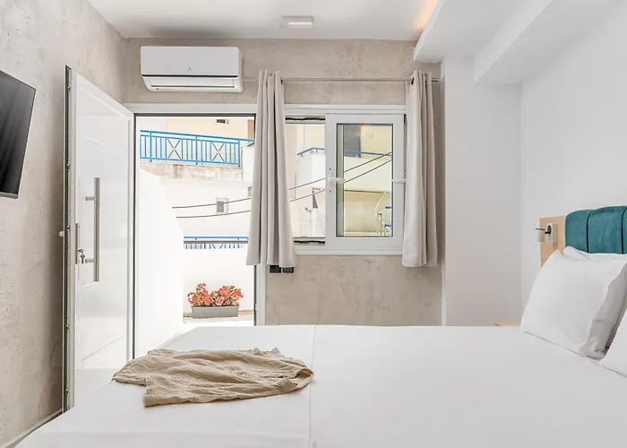 Sarikas 3* Polychrono