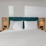 Sarikas شقة فندقية بوليخرونو