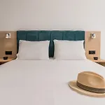 Sarikas شقة فندقية 4*