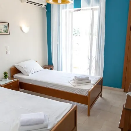 Sarikas Aparthotel Polychrono
