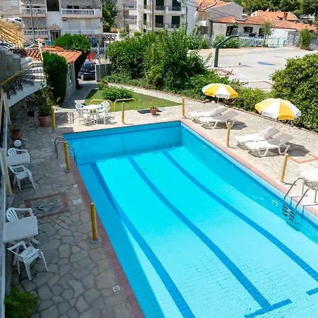 Aparthotel Sarikas *