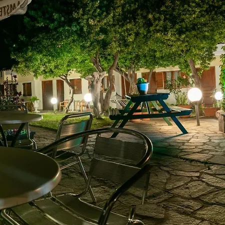 Sarikas Aparthotel 3*