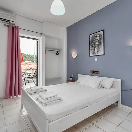 Sarikas 4*