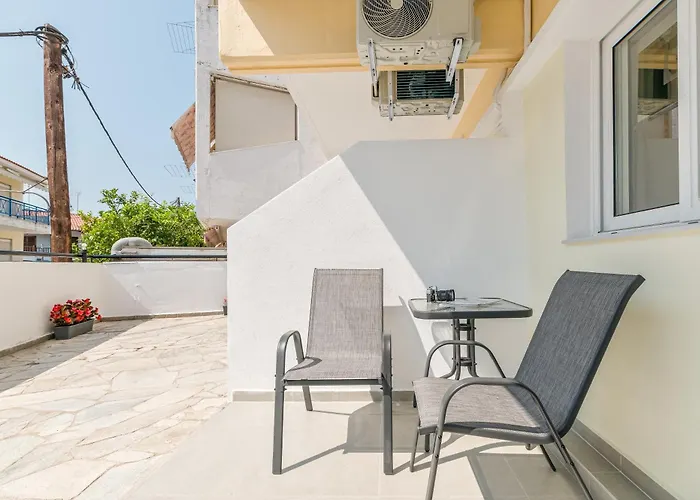 Sarikas 3* Polychrono